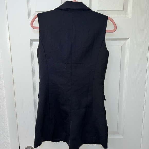 Black blazer romper - Picture 3 of 4